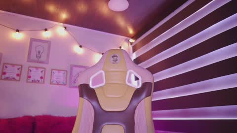 MILLY online show from 09-26-25, 06:12