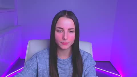 Snapshot of milly_liss chatting on 12-17-24, 12:43 Milly online show from 12-17-24, 12:43