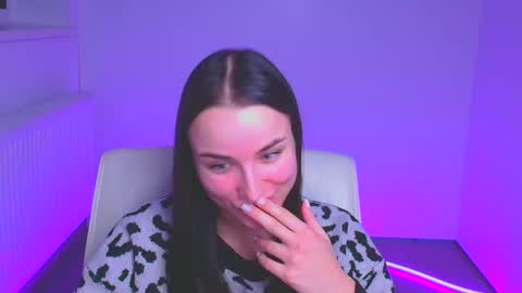 Snapshot of milly_liss chatting on 12-24-24, 12:44 Milly online show from 12-24-24, 12:44