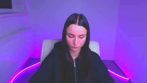 Snapshot of milly_liss chatting on 01-22-25, 03:18 Milly online show from 01-22-25, 03:18