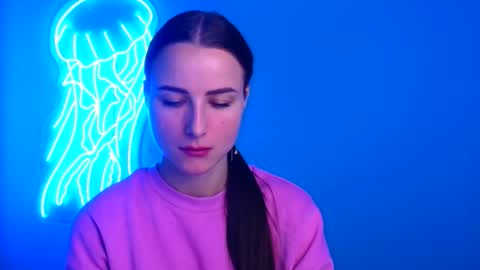 Snapshot of milly_liss chatting on 09-17-25, 05:53 Milly online show from 09-17-25, 05:53