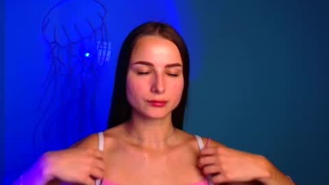 Snapshot of milly_liss chatting on 09-22-25, 11:12 Milly online show from 09-22-25, 11:12