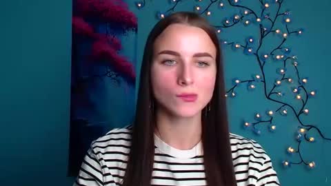 Snapshot of milly_liss chatting on 10-15-25, 11:10 Milly online show from 10-15-25, 11:10