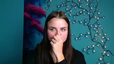 Snapshot of milly_liss chatting on 10-16-25, 11:22 Milly online show from 10-16-25, 11:22