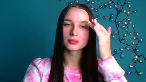 Snapshot of milly_liss chatting on 10-24-25, 05:37 Milly online show from 10-24-25, 05:37