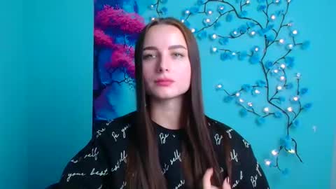 Snapshot of milly_liss chatting on 11-21-25, 07:29 Milly online show from 11-21-25, 07:29