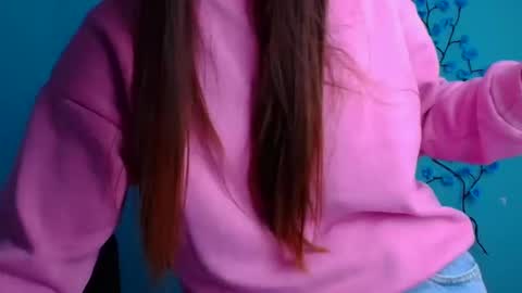 Snapshot of milly_liss chatting on 12-03-25, 06:43 Milly online show from 12-03-25, 06:43