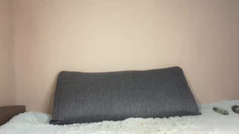 Milly online show from 10-26-25, 08:48