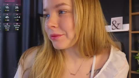 Milly    online show from 01-09-25, 07:31