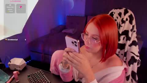 Snapshot of milly_yako chatting on 02-03-26, 02:53 Monkey D Maddie online show from 02-03-26, 02:53