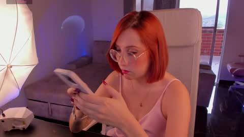 Monkey D Maddie online show from 04-22-26, 10:00