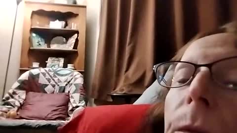 Snapshot of miloanj chatting on 11-14-25, 03:27 miloanj online show from 11-14-25, 03:27