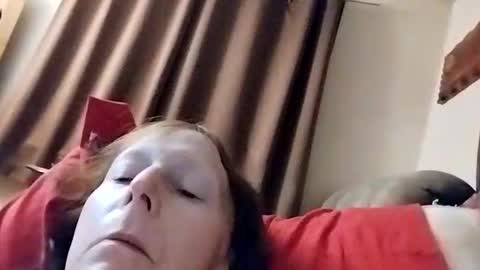 miloanj online show from 04-21-26, 04:41