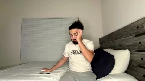 MilahMilosh online show from 10-19-25, 03:29