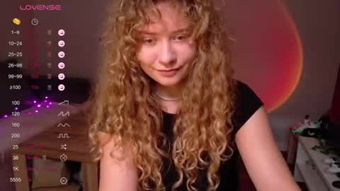 Snapshot of milounee chatting on 06-20-26, 08:17 milounee online show from 06-20-26, 08:17