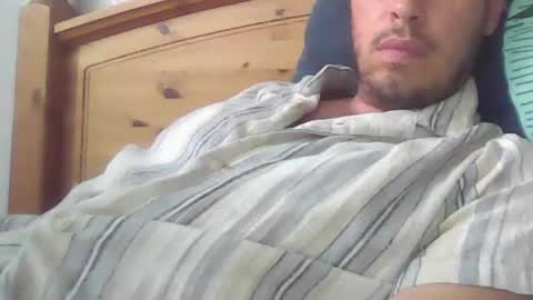 Snapshot of milowww1601 chatting on 06-24-26, 08:35 milowww1601 online show from 06-24-26, 08:35