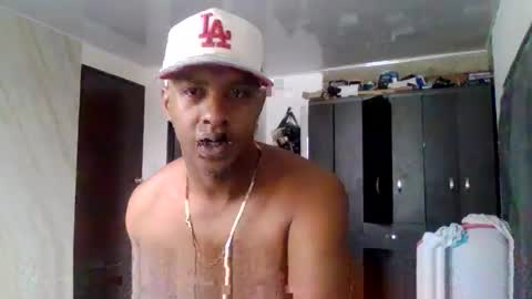 Snapshot of milto1254 chatting on 03-12-26, 05:52 CHOCORRAMIT089 online show from 03-12-26, 05:52