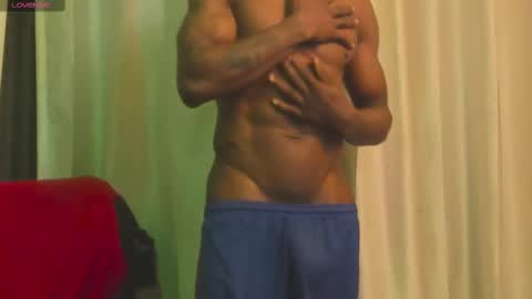 Snapshot of miltonn_jakee chatting on 02-11-25, 06:30 Miltonn online show from 02-11-25, 06:30