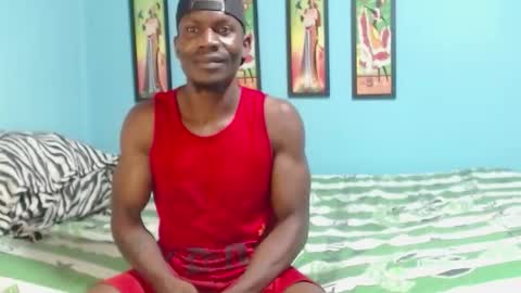 Snapshot of miltonn_jakee chatting on 12-20-25, 02:07 Miltonn online show from 12-20-25, 02:07