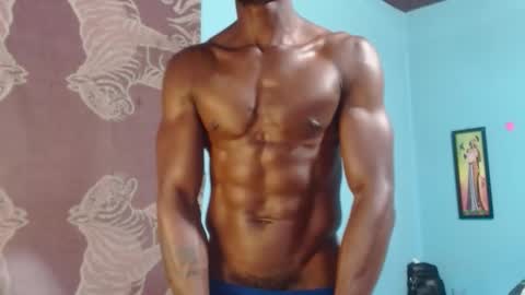 Snapshot of miltonn_jakee chatting on 01-13-26, 09:42 Miltonn online show from 01-13-26, 09:42
