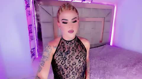 kendall online show from 02-06-26, 02:27