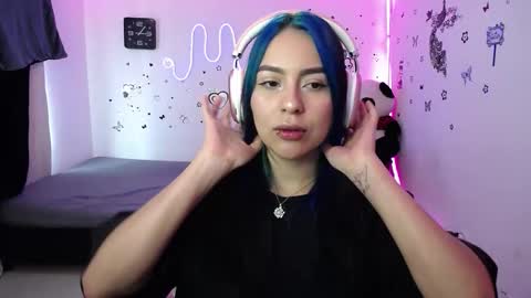 Snapshot of milusolers chatting on 12-01-25, 03:06 Milusolers online show from 12-01-25, 03:06