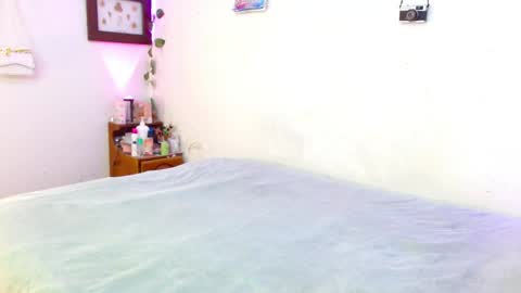 mily_baker online show from 05-09-26, 06:46