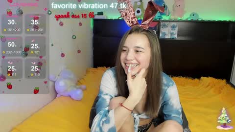 Snapshot of milyamess chatting on 01-02-25, 09:39 Emily online show from 01-02-25, 09:39