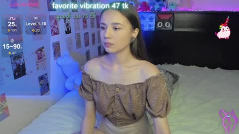 Snapshot of milyamess chatting on 02-01-25, 08:16 Emily online show from 02-01-25, 08:16