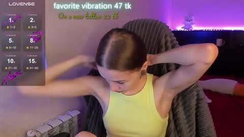 Snapshot of milyamess chatting on 10-18-25, 06:30 Emily online show from 10-18-25, 06:30