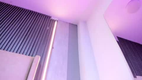 Snapshot of milyclem chatting on 07-25-26, 11:57 MilyClem online show from 07-25-26, 11:57