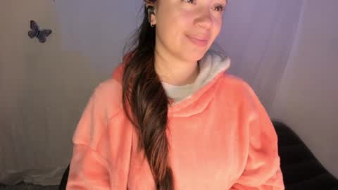 Snapshot of milysauria_ chatting on 01-18-25, 02:55 Mily online show from 01-18-25, 02:55