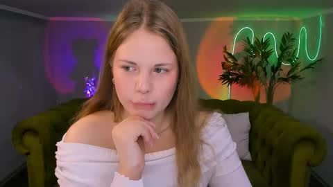 Kelly online show from 12-03-24, 06:26