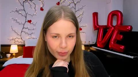 Kelly online show from 02-25-25, 12:24