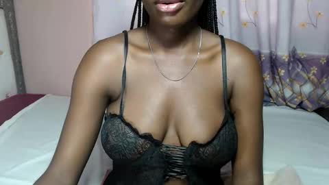 mimiebony online show from 05-07-26, 06:52