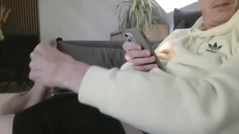 Snapshot of miminova01 chatting on 03-27-26, 08:48 miminova01 online show from 03-27-26, 08:48