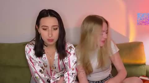 MilaBlack and  StacyBlonde Today unboxing Lovens OMG online show from 06-28-26, 08:15