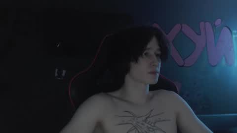 Max online show from 10-07-25, 01:36