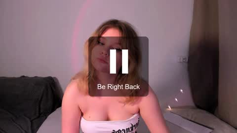 Snapshot of mina27372 chatting on 12-12-24, 06:14 hi Im Mina online show from 12-12-24, 06:14