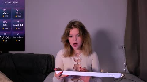 Snapshot of mina27372 chatting on 12-20-24, 01:47 hi Im Mina online show from 12-20-24, 01:47