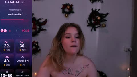 Snapshot of mina27372 chatting on 12-25-24, 04:33 hi Im Mina online show from 12-25-24, 04:33