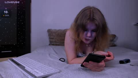 Snapshot of mina27372 chatting on 01-30-25, 12:29 hi Im Mina online show from 01-30-25, 12:29