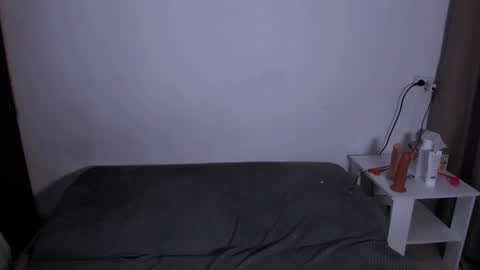 Snapshot of mina27372 chatting on 02-07-25, 01:15 hi Im Mina online show from 02-07-25, 01:15