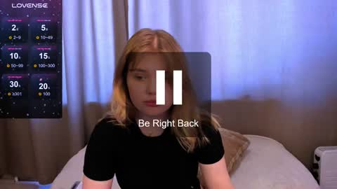 Snapshot of mina27372 chatting on 02-28-25, 08:09 hi Im Mina online show from 02-28-25, 08:09