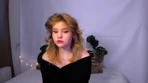 Snapshot of mina27372 chatting on 03-02-25, 01:15 hi Im Mina online show from 03-02-25, 01:15