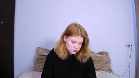 Snapshot of mina27372 chatting on 09-11-25, 04:34 hi Im Mina online show from 09-11-25, 04:34