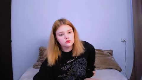 Snapshot of mina27372 chatting on 10-02-25, 01:23 hi Im Mina online show from 10-02-25, 01:23