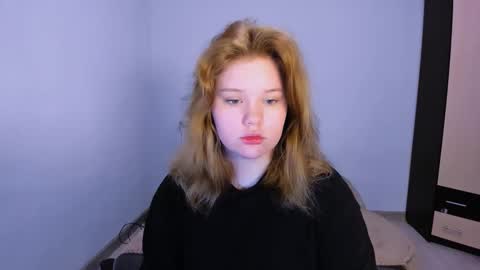 Snapshot of mina27372 chatting on 11-13-25, 02:43 hi Im Mina online show from 11-13-25, 02:43