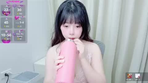 Snapshot of minaaaa69879 chatting on 06-14-26, 06:59 Na online show from 06-14-26, 06:59