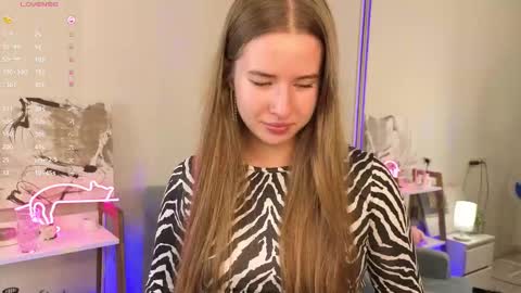 Milly online show from 09-13-25, 04:18